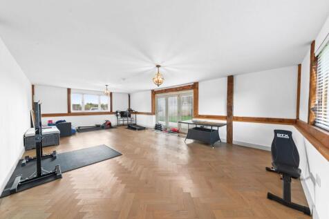 Second Lounge Utilised As A Gym