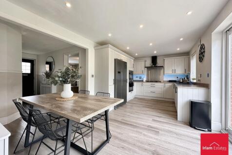 dining room/kitchen