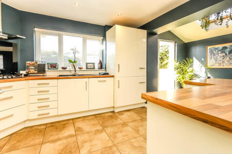 Kitchen/Dining Ro...