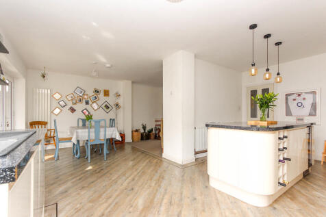 Kitchen/dining Ro...