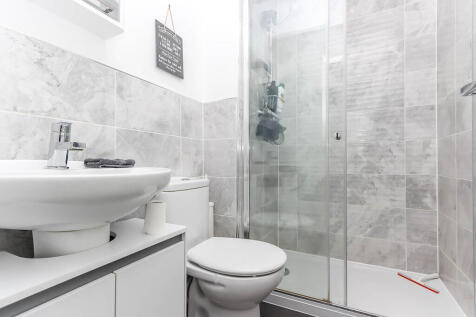 Ensuite Shower Ro...