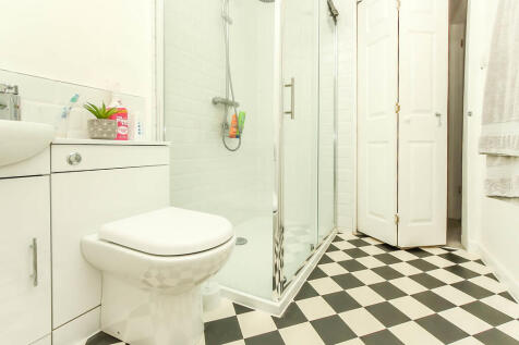 Ensuite Shower Ro...