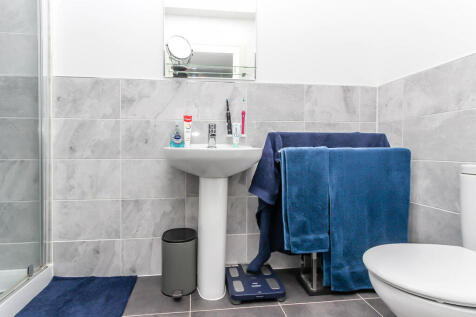 Ensuite Shower Ro...