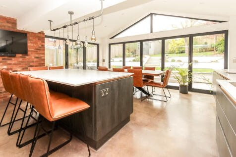 Kitchen/Breakfast...