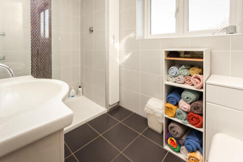 Ensuite Shower Ro...