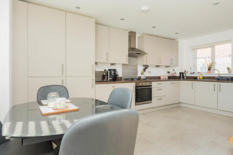 Kitchen/Dining Ro...