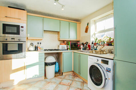 Kitchen/Breakfast...