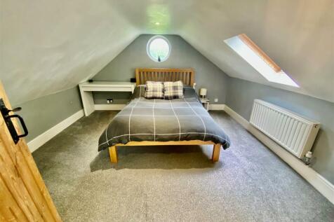 BEDROOM FIVE