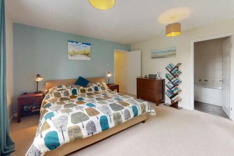 PrincipalBedroom-ezgif.com-webp-to-jpg-converter.j
