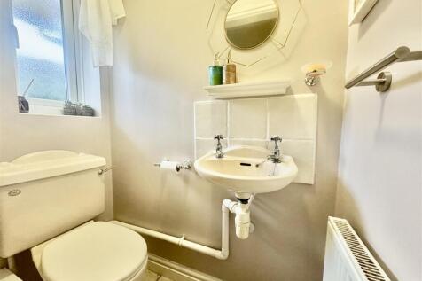 Cloakroom WC