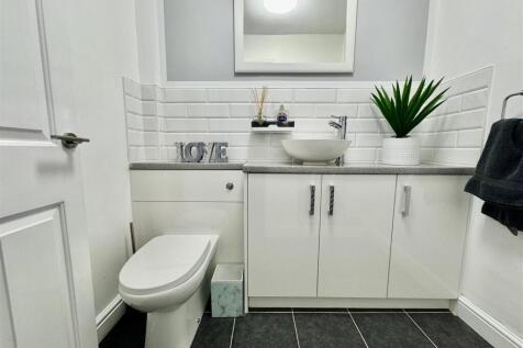 Cloakroom WC