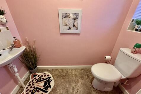 Cloakroom WC