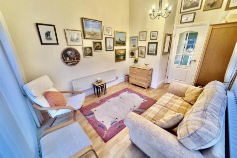 SITTING ROOM