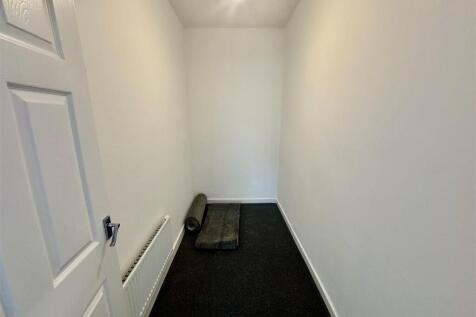 BEDROOM FIVE
