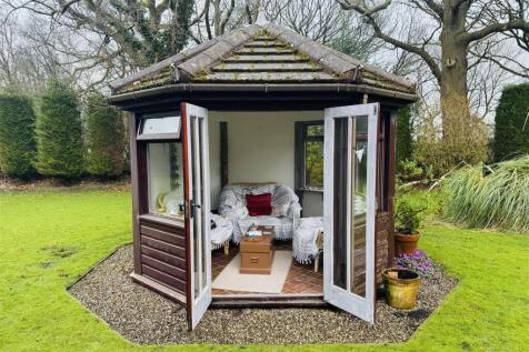 Summer house
