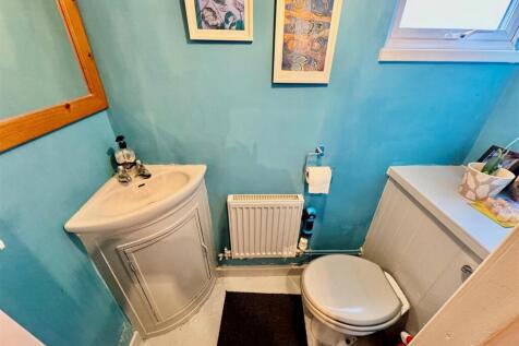 Cloakroom WC