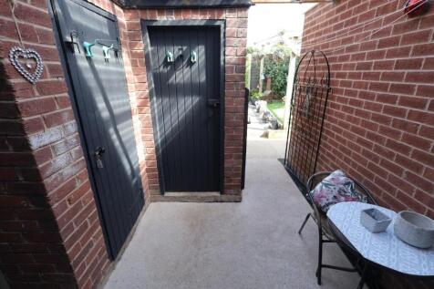 REAR COURTYARD