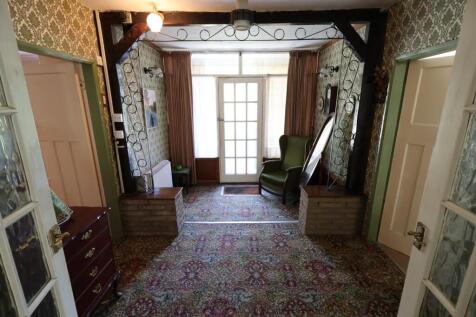 MAIN ENTRANCE HALL