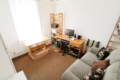 STUDY/BOX ROOM