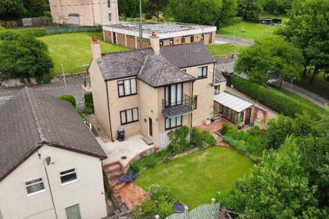 MAIN HOUSE -