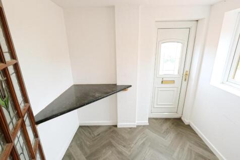ENTRANCE PORCH