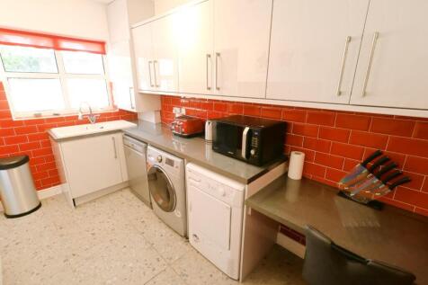 FIRST UTILITY ROOM