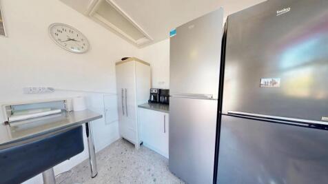 SECOND UTILITY ROOM