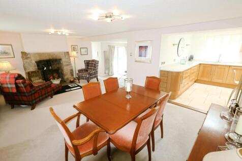 DINING ROOM &amp; SNUG