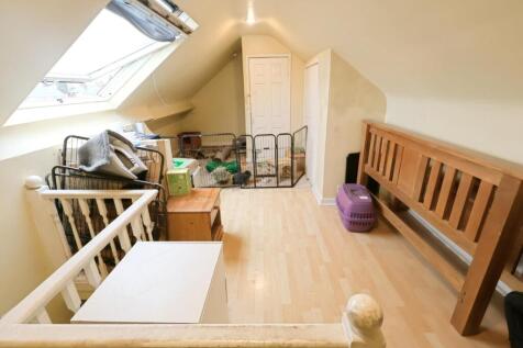 SECOND FLOOR / LOFT ROOM