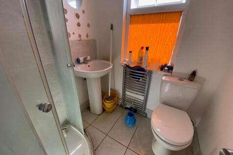 Shower room.jpg
