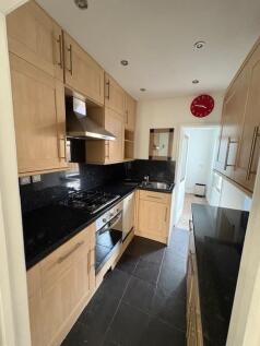 kitchen new 3.jpg