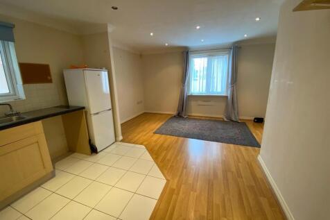 lounge and kitchen.jpg