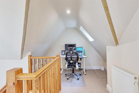 IMG_1724_5_6_easyHDR-interior3.jpg