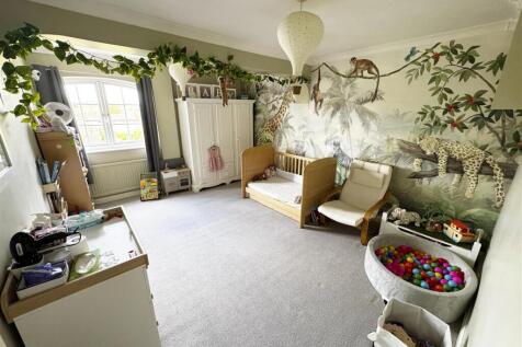 BABY ROOM_2.jpg