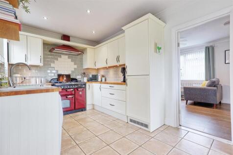 IMG_9967_8_9_easyHDR-interior3.jpg