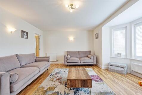 IMG_1285_6_7_easyHDR-interior3.jpg