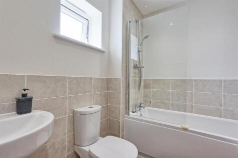 IMG_1324_5_6_easyHDR-interior3.jpg