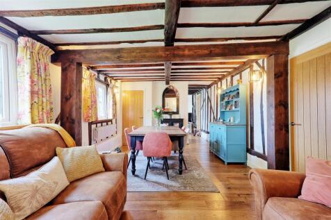 IMG_3345_6_7_easyHDR-interior3.jpg