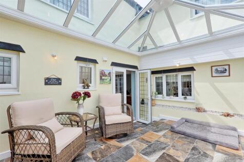 IMG_3390_1_2_easyHDR-interior3.jpg