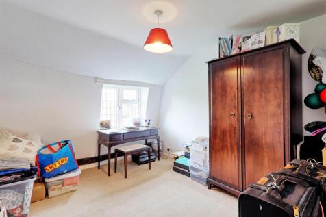 IMG_3444_5_6_easyHDR-interior3.jpg