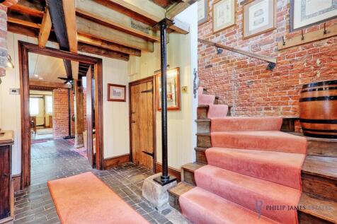 IMG_8186_7_8_easyHDR-interior3.jpg