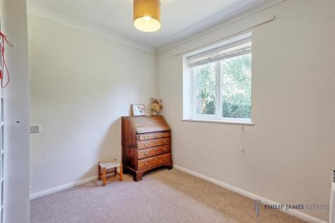IMG_8404_5_6_easyHDR-interior3.jpg