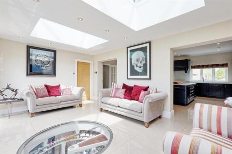 IMG_2132_3_4_easyHDR-interior3.jpg