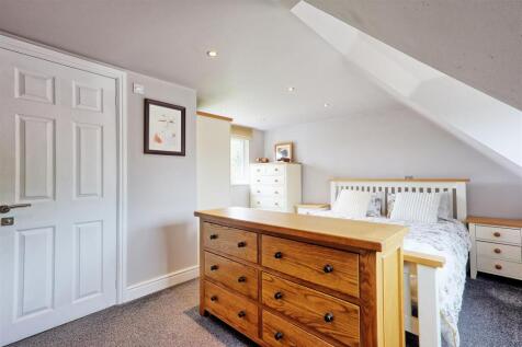 IMG_2192_3_4_easyHDR-interior3.jpg