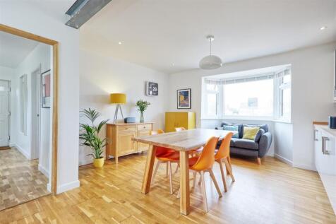 IMG_3087_8_9_easyHDR-interior3.jpg