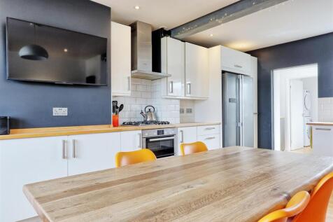 IMG_3108_09_10_easyHDR-interior3.jpg