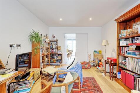 IMG_5373_4_5_easyHDR-interior3.jpg