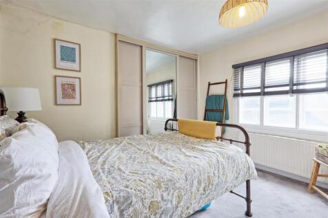 IMG_4147_8_9_easyHDR-interior3.jpg