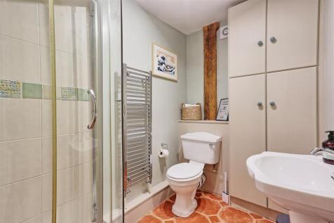 IMG_4144_5_6_easyHDR-interior3.jpg