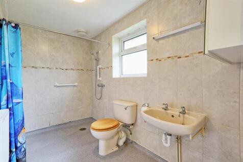 IMG_4226_7_8_easyHDR-interior3.jpg